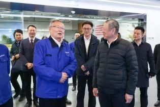 中國(guó)聯(lián)通黨組書記、董事長(zhǎng)王曉初到訪山河智能