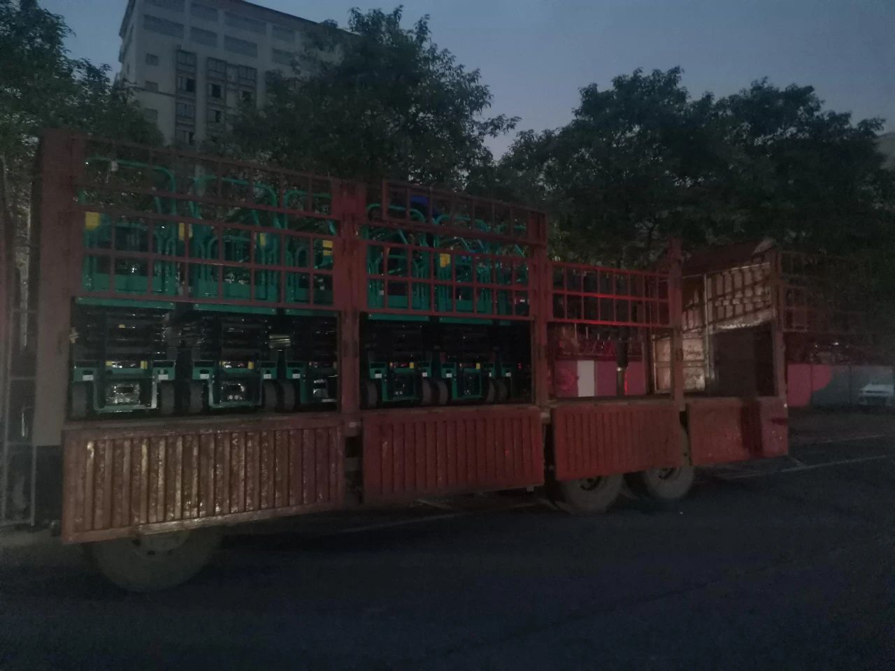 30小時(shí)，8個人，10臺裝備，我們說到做到！