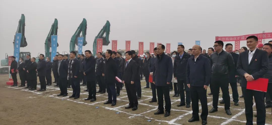 “山河綠”精彩亮相！山河智能裝備全面助力長沙機場改擴建項目
