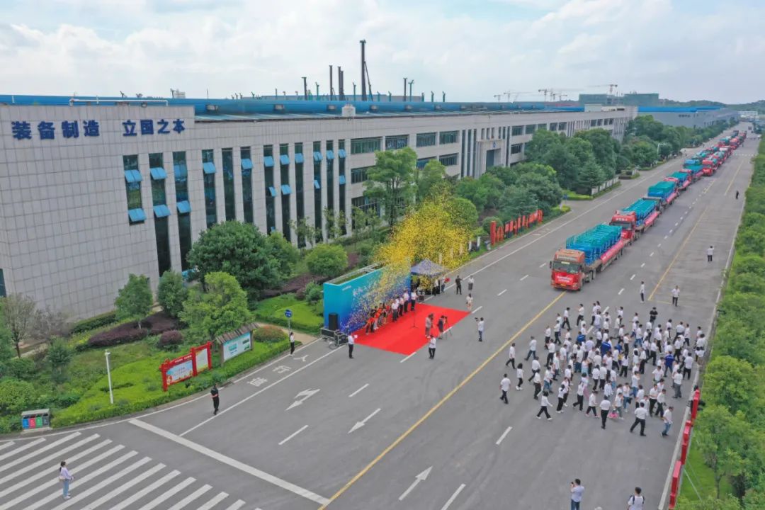 獻禮二十大，再攀新高地！山河智能高空機械設(shè)備再迎批量發(fā)貨