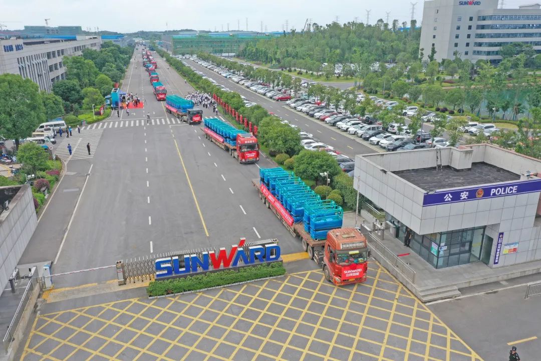 獻禮二十大，再攀新高地！山河智能高空機械設(shè)備再迎批量發(fā)貨