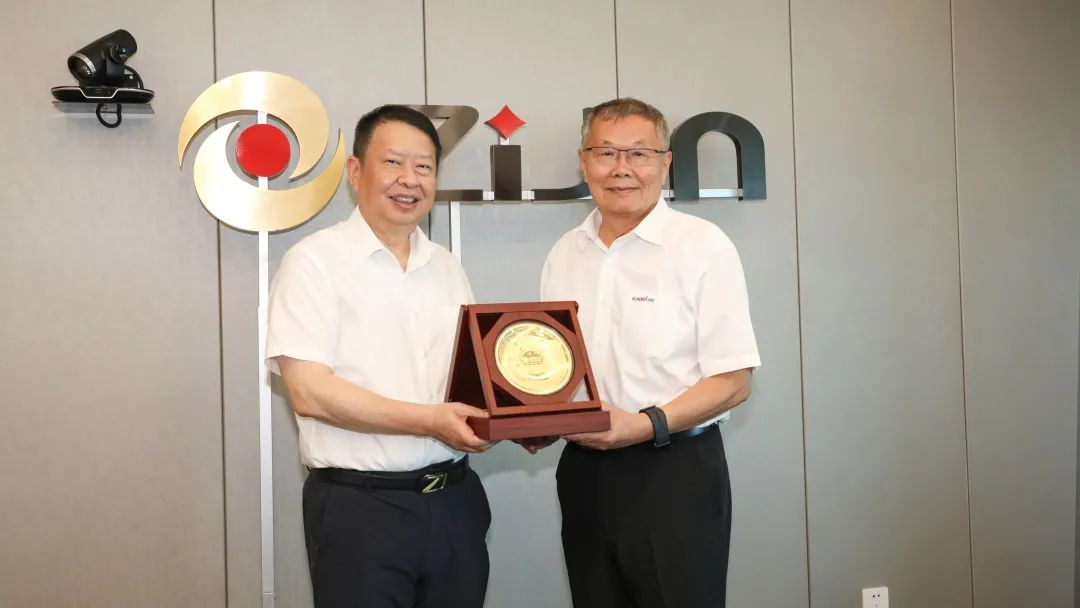 理想成就未來！何清華受邀赴世界500強(qiáng)企業(yè)紫金礦業(yè)集團(tuán)作專題講座