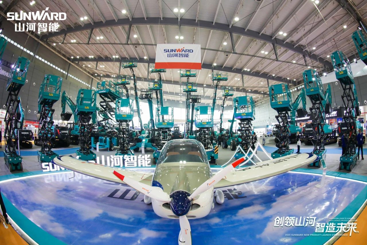 2025 CICEE | 山河智能歷屆長(zhǎng)沙展高光回顧！再啟新篇，邀您共赴創(chuàng)新之約！