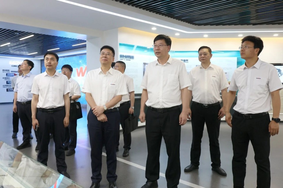 中國工程院院士、中南林業(yè)科技大學(xué)黨委書記吳義強(qiáng)一行到山河智能開展訪企拓崗活動