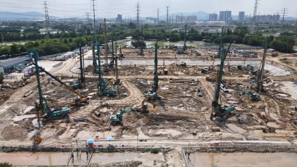 近20臺“山河綠”裝備實(shí)力集結(jié)，助力廣佛西環(huán)工程建設(shè)跑出“加速度”